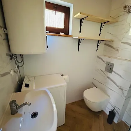 Lesny Rotembark Z Prywatnym Jacuzzi Tatil Evi