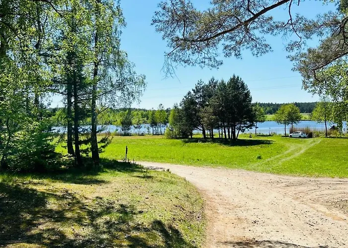 Lesny Rotembark Z Prywatnym Jacuzzi كوشتيجينا