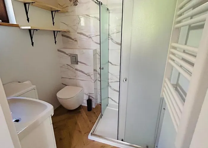 Lesny Rotembark Z Prywatnym Jacuzzi بيت للعطل